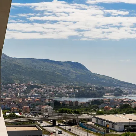 A2 - Modern Apt With The Terrace & Sea View *