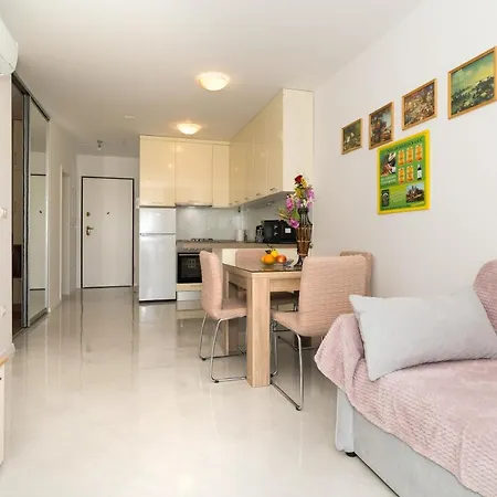 A2 - Modern Apt With The Terrace & Sea View Apartamento *