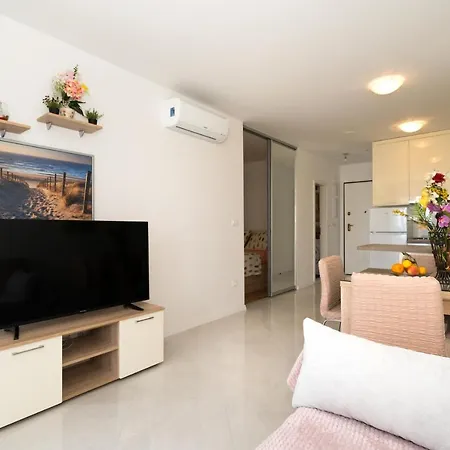 Apartment A2 - Modern Apt With The Terrace & Sea View Split